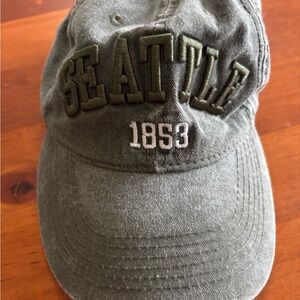 Vintage Seattle Embroidered Baseball Cap - Olive Green